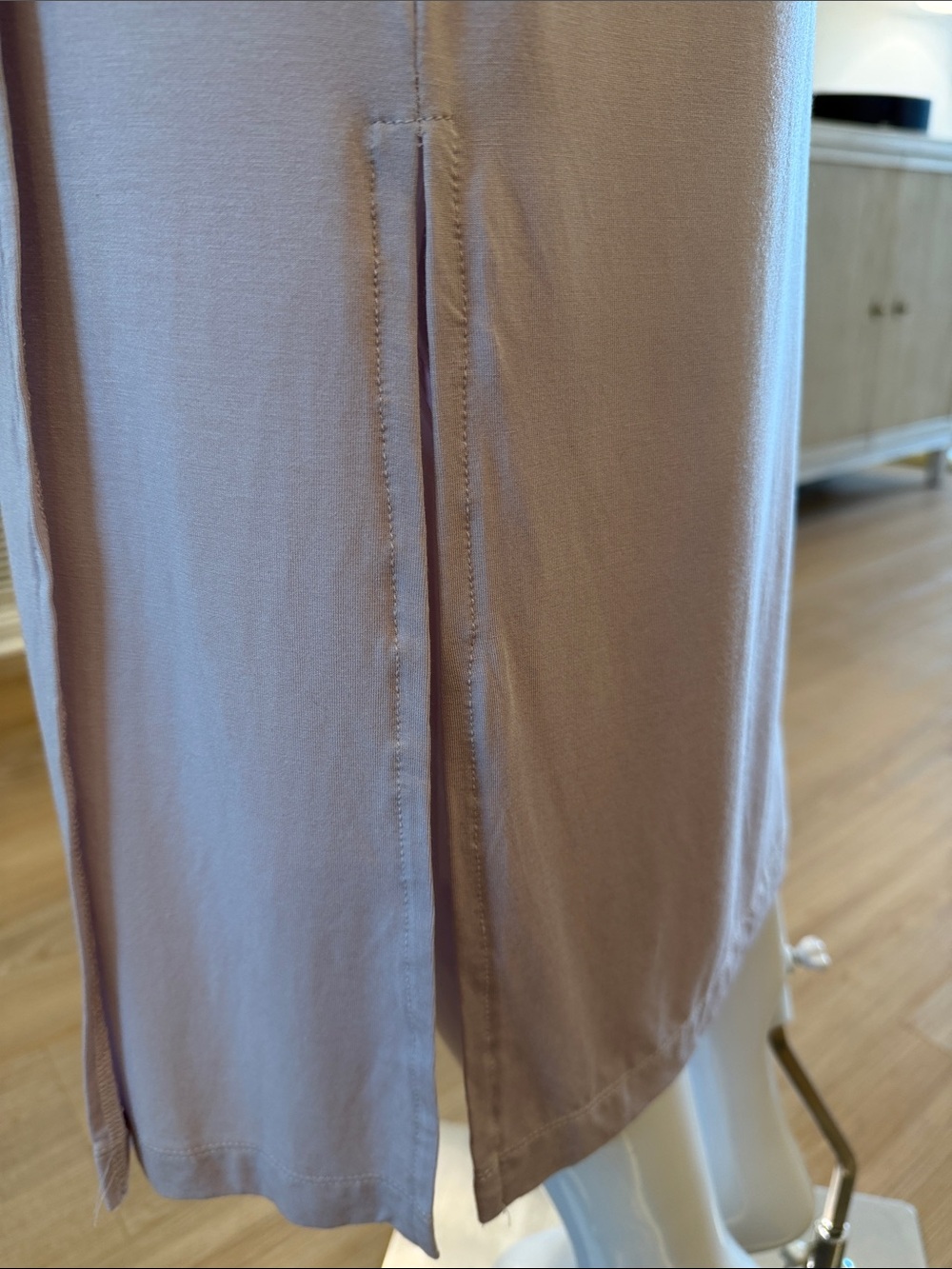 Barefoot Dreams 3/4 sleeve Wrap Dress Pale Lilac - Picture 7 of 13